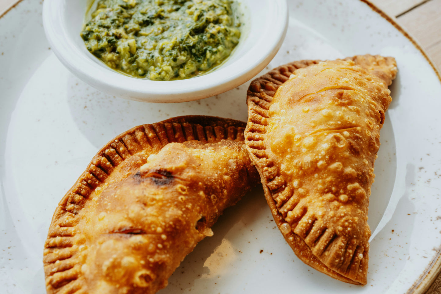 Empanada de espinaca y queso congelada vegetariana artesanal - Tas Loco, Muchacho! Uruguay